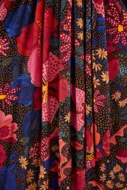 Farm Rio Black Wild Life Lenzing™ Ecovero™ Viscose Maxi Dress -Farm Rio Fashion Store 302684 05