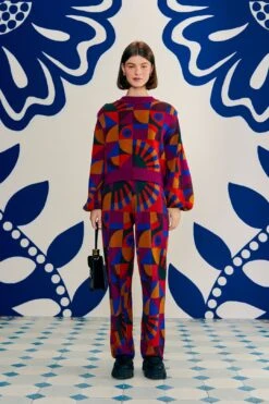 Farm Rio Graphic Toucans Sweater Pants 11 Farm Rio Graphic Toucans Sweater Pants -Farm Rio Fashion Store 303996 01