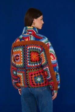 Farm Rio Crochet Colorful Forest Reversible Puffer Jacket 10 Farm Rio Crochet Colorful Forest Reversible Puffer Jacket -Farm Rio Fashion Store 304119 04