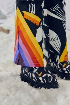Farm Rio Black Graphic Toucans Ski Pants -Farm Rio Fashion Store 304126 03