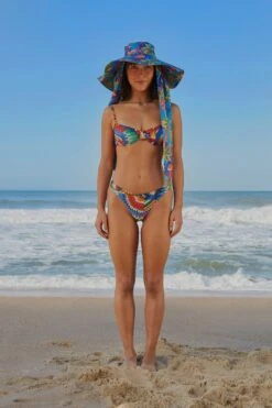 Farm Rio Chevron Toucans Bikini Top -Farm Rio Fashion Store 304293 02