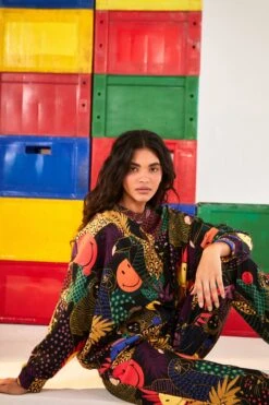 Farm Rio Pop Jungle Smiley® Sweatshirt -Farm Rio Fashion Store 305150 03