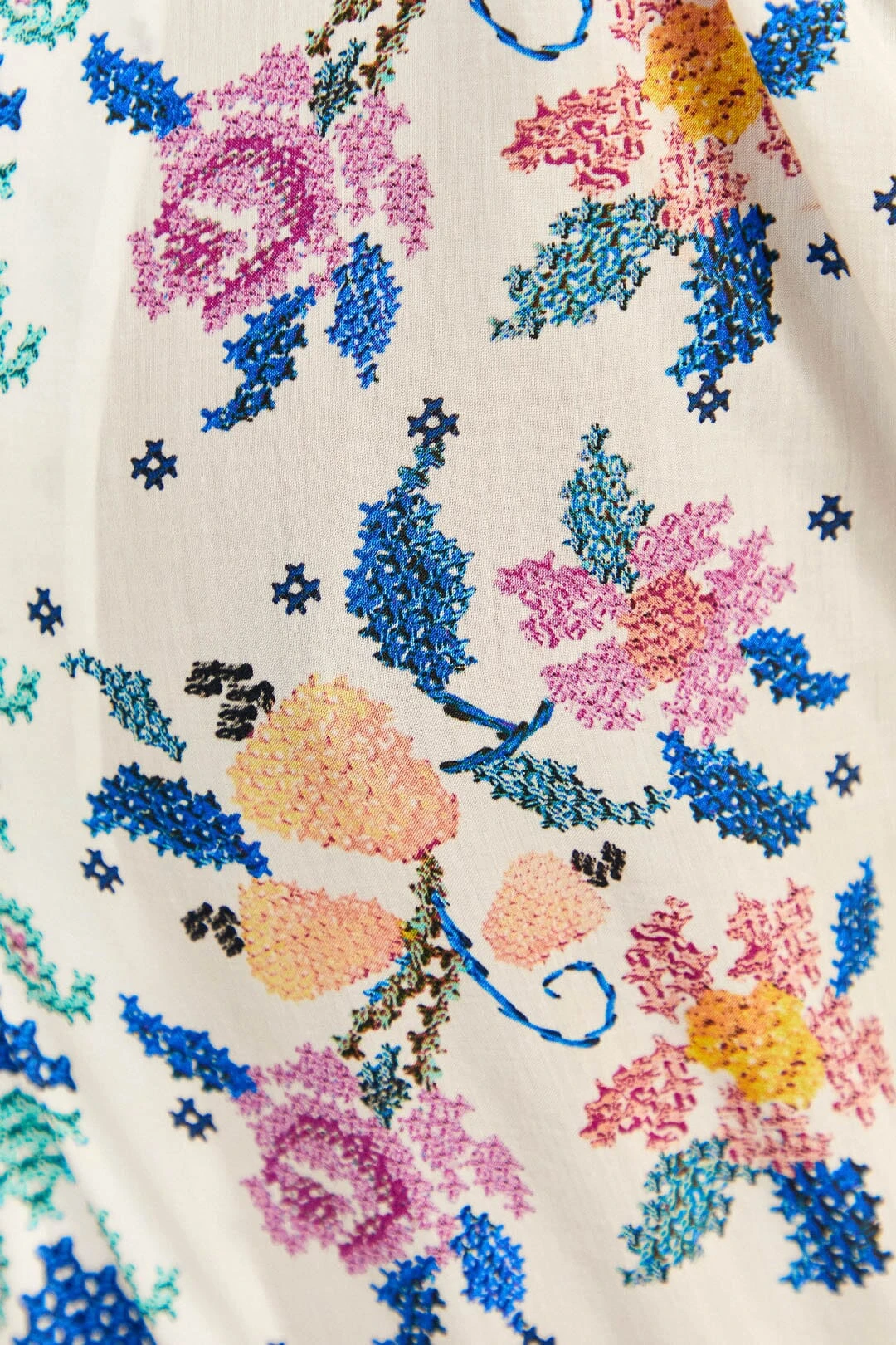 Farm Rio Off-White Romantic Bandanas Bodysuit 7 Farm Rio Off-White Romantic Bandanas Bodysuit - Image 5