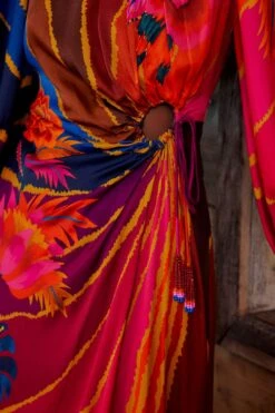 Farm Rio Vintage Wave Circle Cut-Out Midi Dress -Farm Rio Fashion Store 312373 04