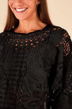 Farm Rio Black Alucina Luz Guipire Crop Top 9 Farm Rio Black Alucina Luz Guipire Crop Top -Farm Rio Fashion Store 314508 03